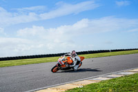 anglesey-no-limits-trackday;anglesey-photographs;anglesey-trackday-photographs;enduro-digital-images;event-digital-images;eventdigitalimages;no-limits-trackdays;peter-wileman-photography;racing-digital-images;trac-mon;trackday-digital-images;trackday-photos;ty-croes